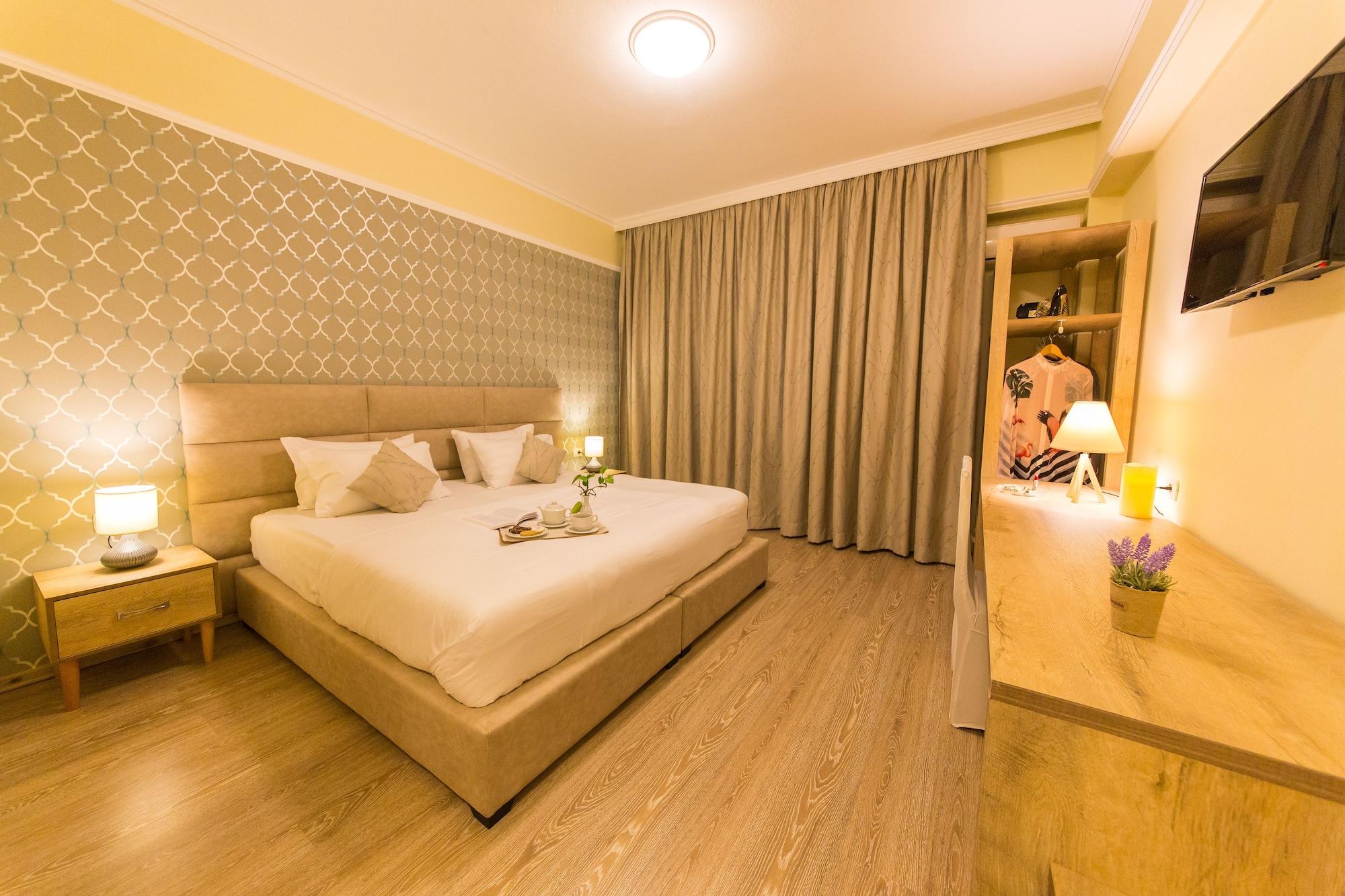 טיראנה Hotel Baron מראה חיצוני תמונה